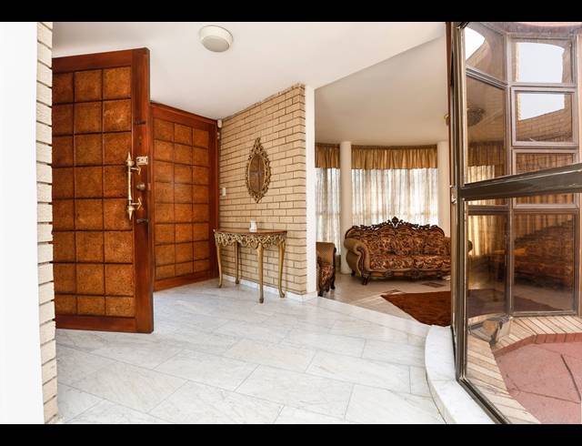 4 BEDROOM HOUSE FOR SALE IN GREENWOOD PARK
